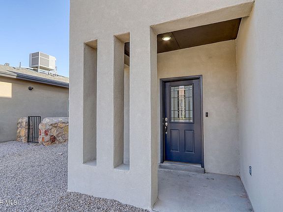3rd image of 14844 Hunters Grove Ave