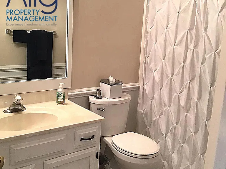 1236 Raintree Dr — Photo 31