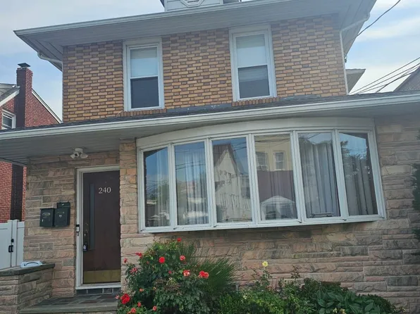 240 Copeland Ave #2, Lyndhurst, NJ 07071