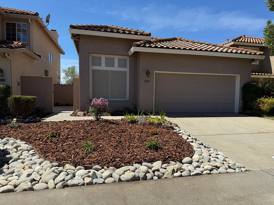 5561 Cabrillo Ct