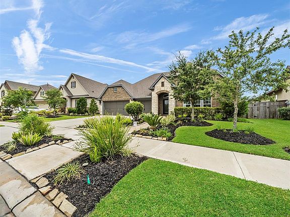 3rd image of 2635 Lazy Vine Ln