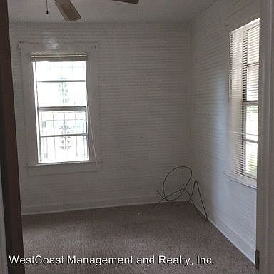 4th image of 2916 E 29th Ave