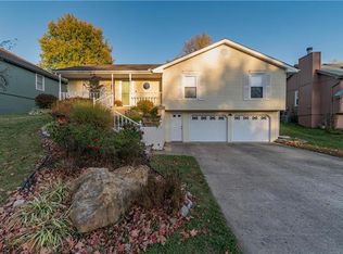 8609 N Virginia Ave, Kansas City, MO 64155