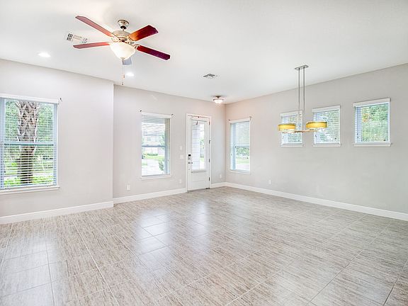 3rd image of 14105 Walcott Ave