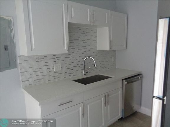 3rd image of 7434 NW 34th St