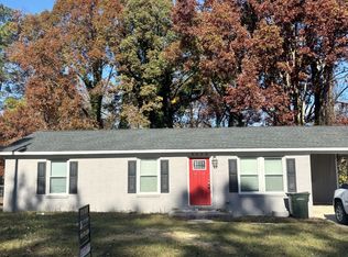 6434 Ginger Cir, Fayetteville, NC 28314