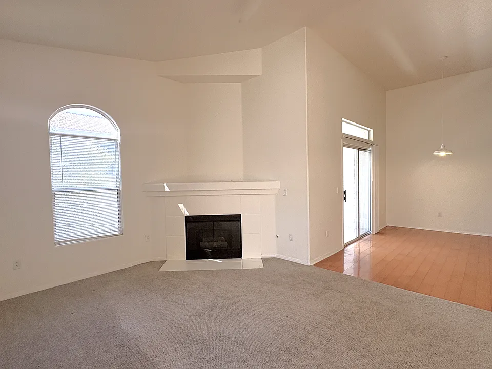 700 Carnegie St #2924