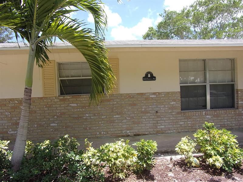 2nd image of 2322 NE Tropical Way