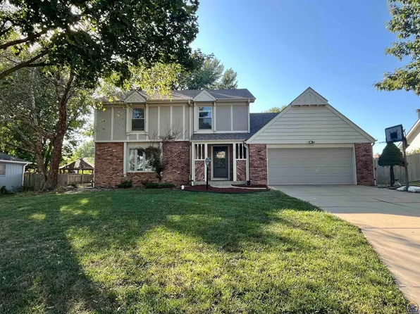 3911 SW Gamwell Rd, Topeka, KS 66610