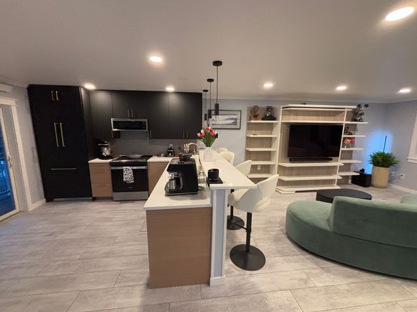 (undisclosed Address)