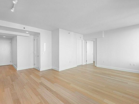 5th image of 10 City Pt APT 44D