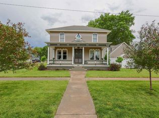 1202 Main St, Wood River, NE 68883