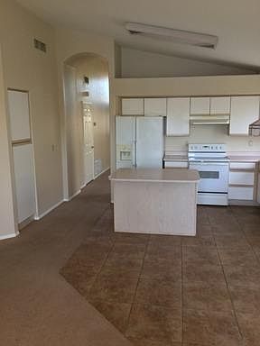5th image of 1626 S Sycamore Pl