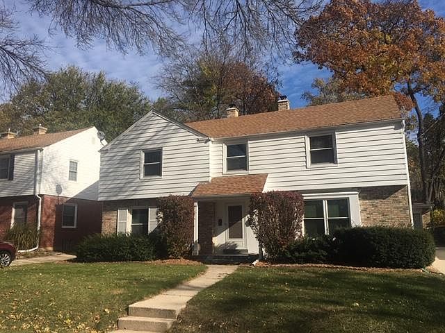 Front View off N 73rd St