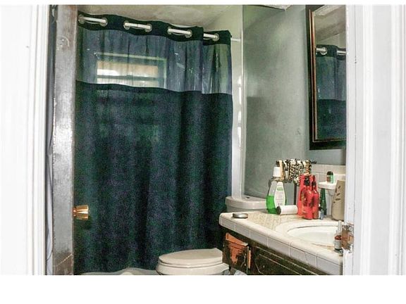 2nd image of 7409 E 119th Ter