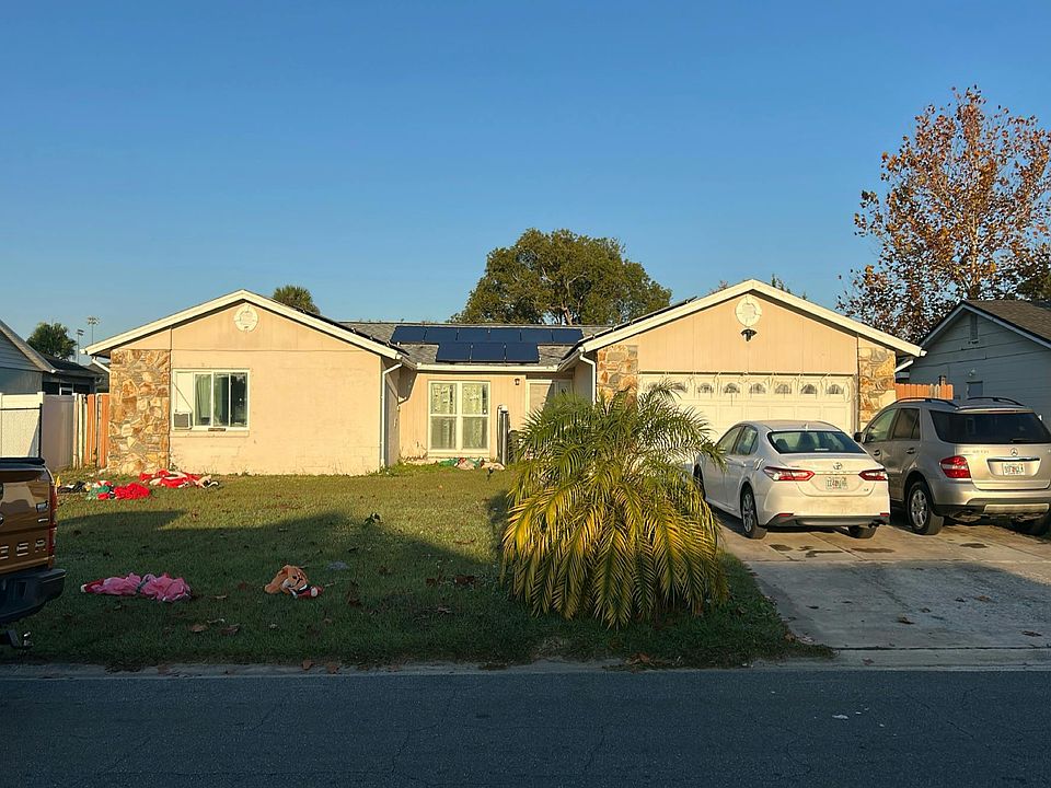 1st image of 136 Alderwood Dr