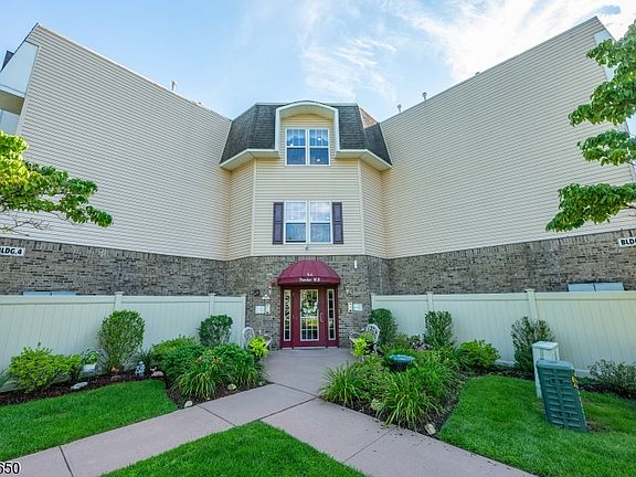 2nd image of 421 Cannella Way BLDG 4 #421