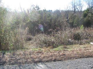 738 Garvin Lake Rd, Gaffney, SC 29340