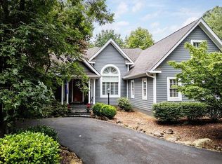 906 Stoney Crk W, Nellysford, VA 22958