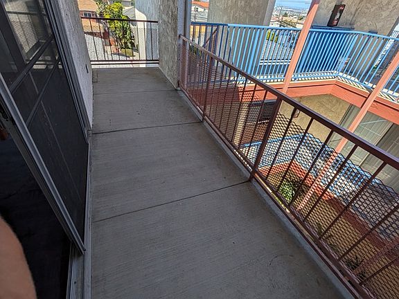 5th image of 827 W 25th St APT 6