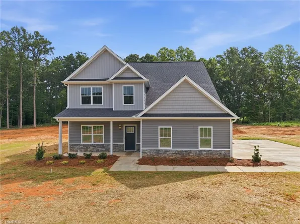 5918 N Church St, Greensboro, NC 27455