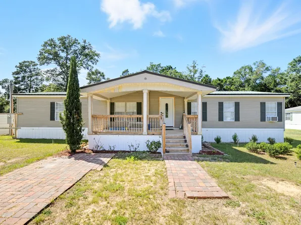 714 E Picasso Cir, Defuniak Springs, FL 32433