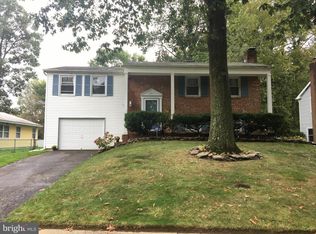291 Evergreen Dr, Willingboro, NJ 08046