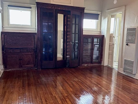 3rd image of 3010 E 3rd St APT 11