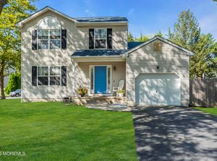 302 Maxwell Ct, Brick, NJ 08724