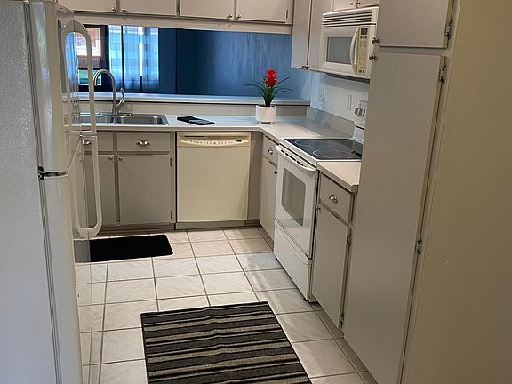 4th image of 7749 Sundial Ln