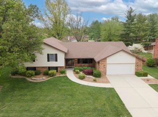 618 Saint Nicholas Dr, O Fallon, IL 62269