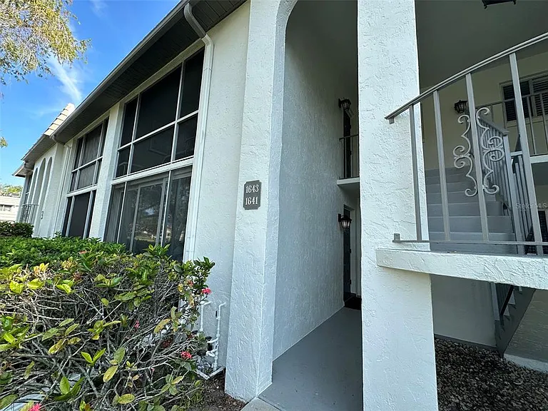 1641 Southwood St #1641 — Photo 3