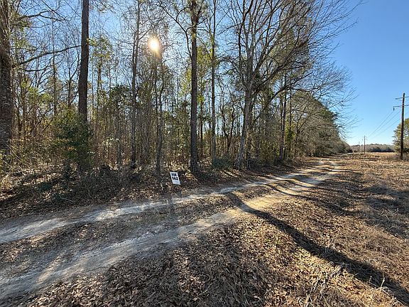 2nd image of 3075 Wilfred Dr