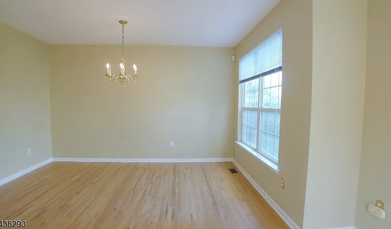49 Wildflower Ln — Photo 9