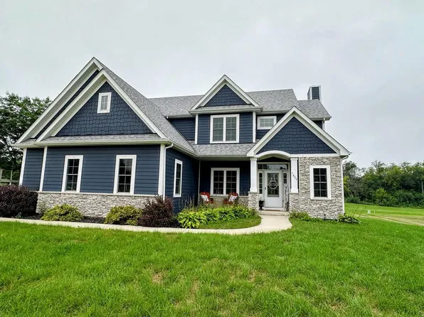 W4654 Pebble DRIVE, Elkhorn, WI 53121