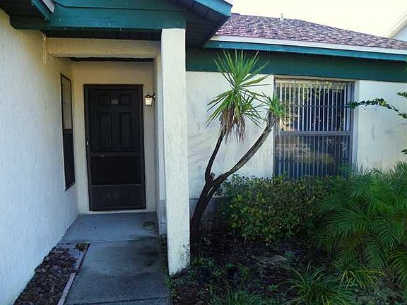 3rd image of 1009 Abell Cir