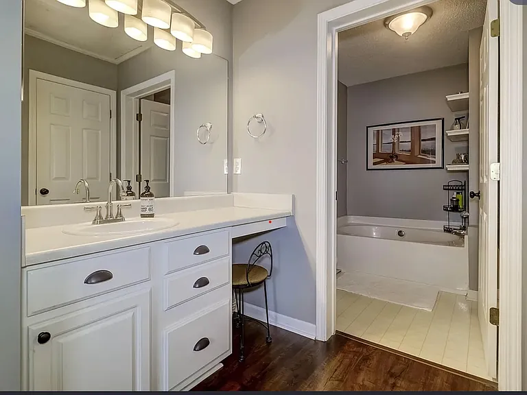 1691 Dexter Ln — Photo 13