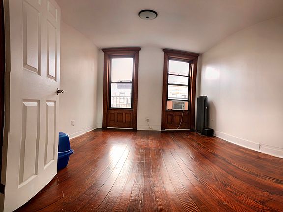 2nd image of 217 E 83rd St APT 5B
