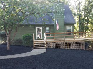 1182 Molokai Dr, Tega Cay, SC 29708