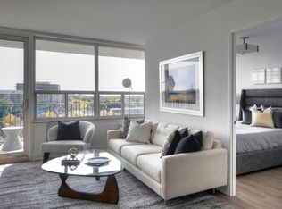 289 The Kingsway, Toronto, ON M9A 3T9