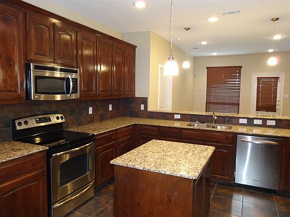 5th image of 3400 Hornbeam St