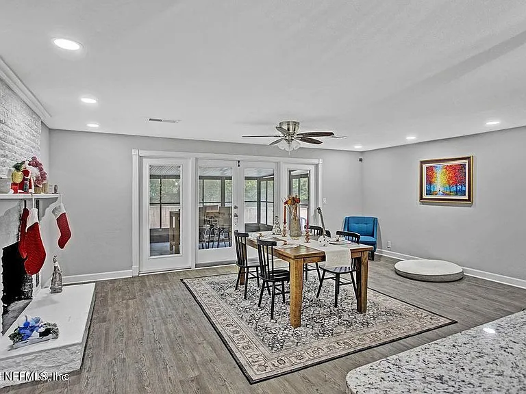 1542 Cellar Cir — Photo 17