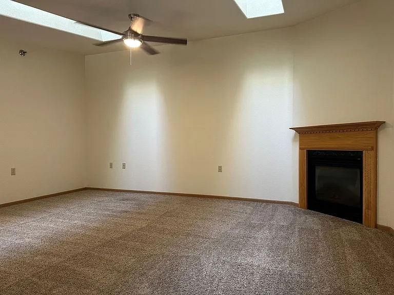 Madison Apartments — Photo 55