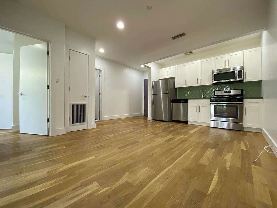 1st image of 126 Boerum St #3E