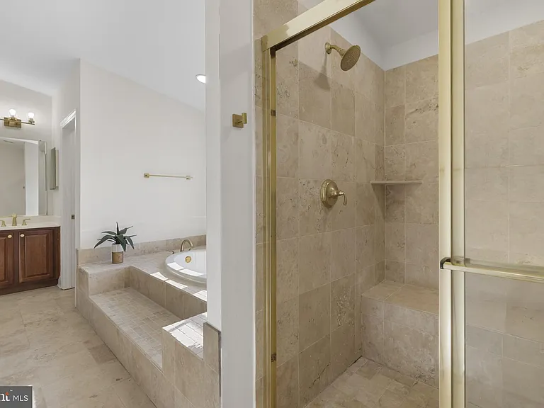 1256 Dockside Cir — Photo 16