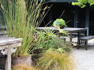 4 Middle Rd, Lafayette, CA 94549