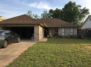 1041 Mabel C Fry Blvd, Yukon, OK 73099