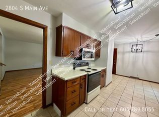 2804 S Main Ave, Sioux Falls, SD 57105