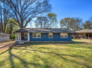 10 Lynhurst Dr, Greenville, SC 29611