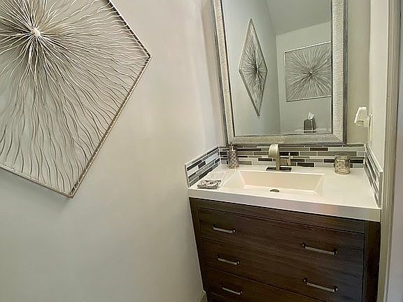 3rd image of 3690 San Simeon Cir